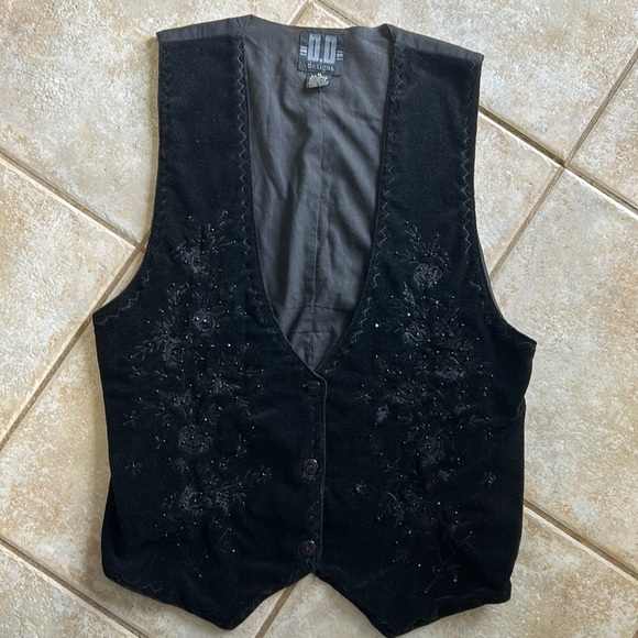 Vintage Jackets & Coats Vintage Floral Embroidered Velvet Vest